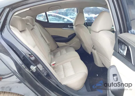 2016 Nissan Maxima 3.5 S z USA, uszkodzony, nr VIN 1N4AA6APXGC388143